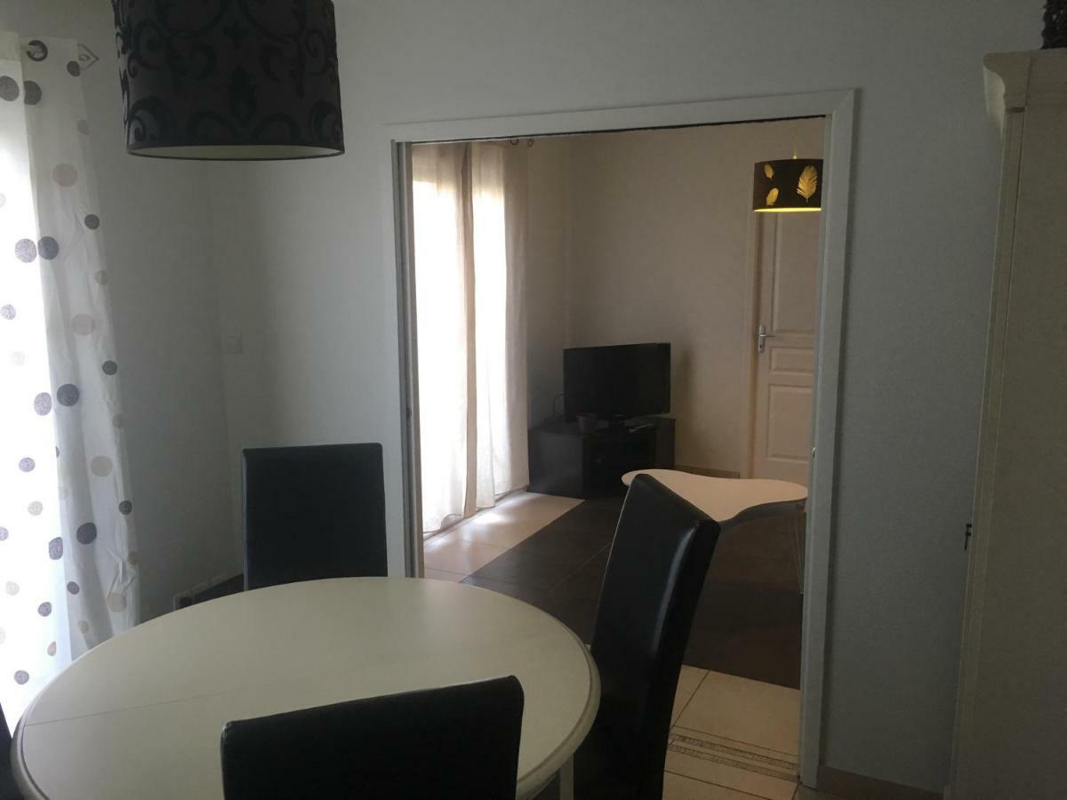 Nano House Apartment Begles Luaran gambar